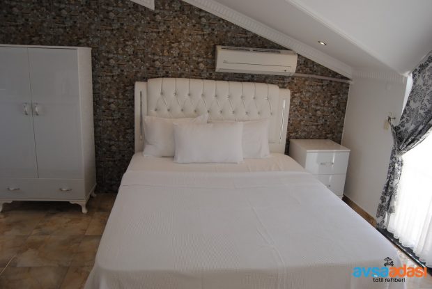 Efe suit apart avsa 12