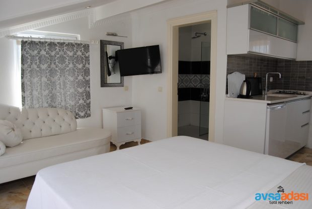 Efe suit apart avsa 16